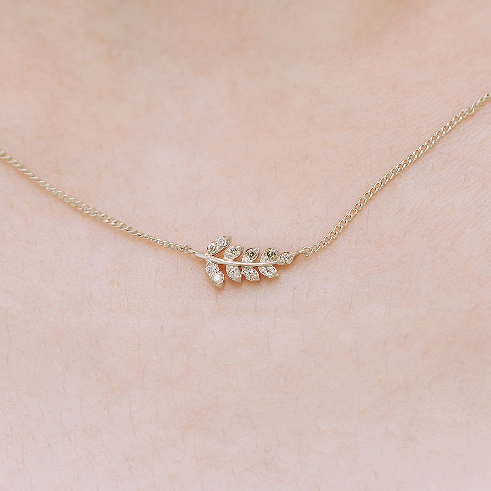 leaf diamond A+++ gold 14K 18K necklace anniversary gift jewellery