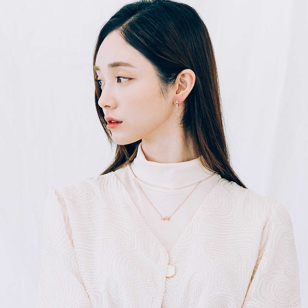 blue diamond A+++ love lettering necklace GOLD 14k 18k