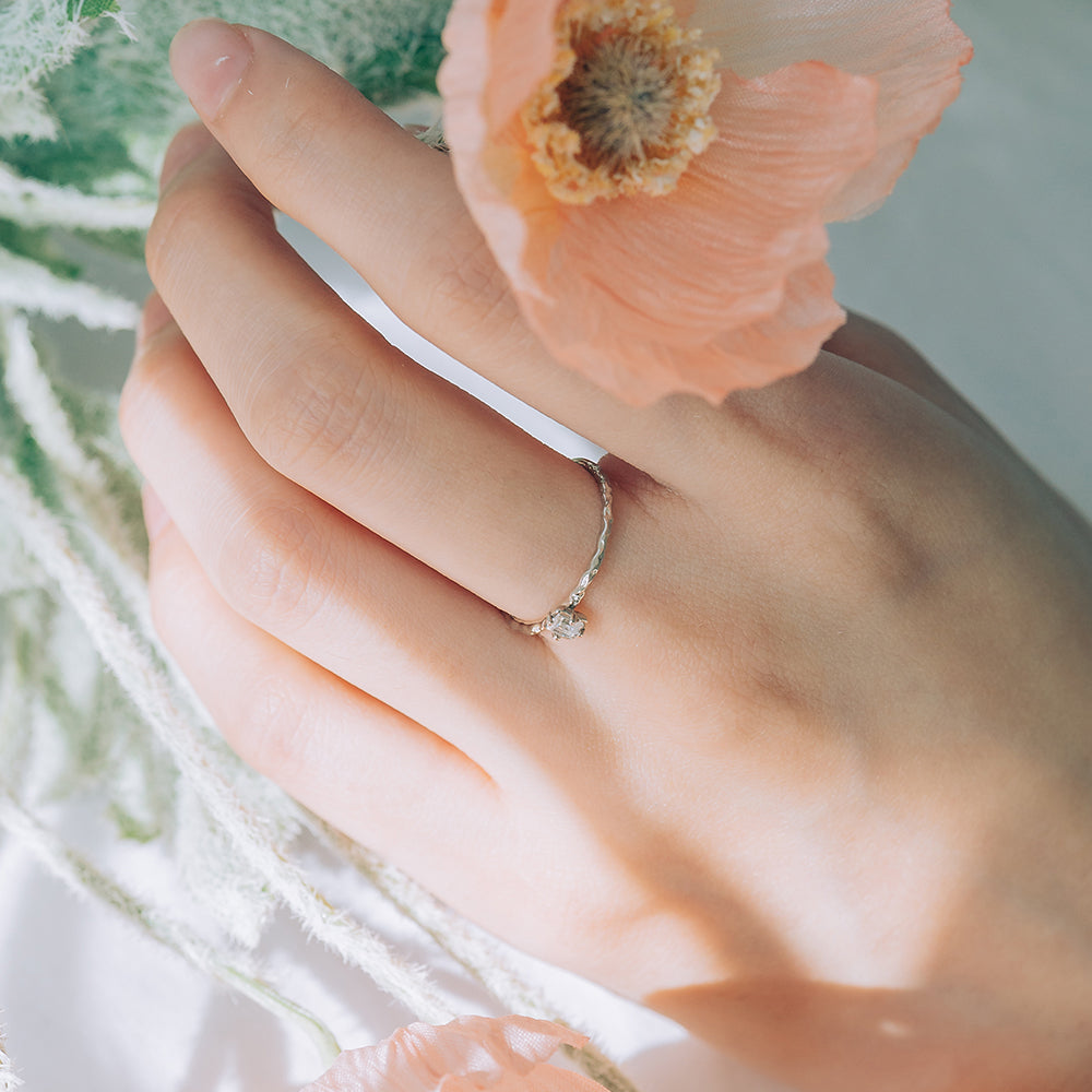 Baguette Q daily fashion simple ring gold 14k 18k