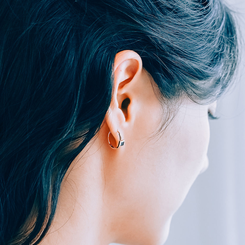 blue diamond gold earring 14k 18k simple one-touch hoop