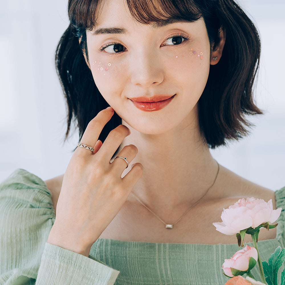 Baguette cutting Q stone necklace gold 14k 18k