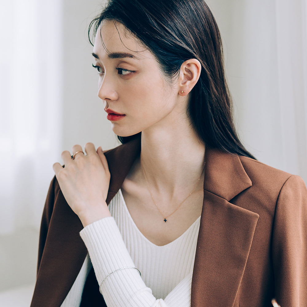 minimal pendant blue diamond A+++ 14k 18k necklace jewerly