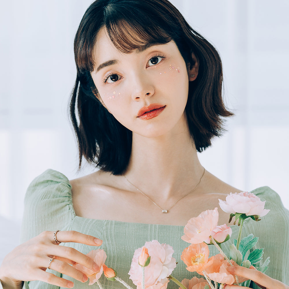 Baguette cutting Q stone necklace gold 14k 18k